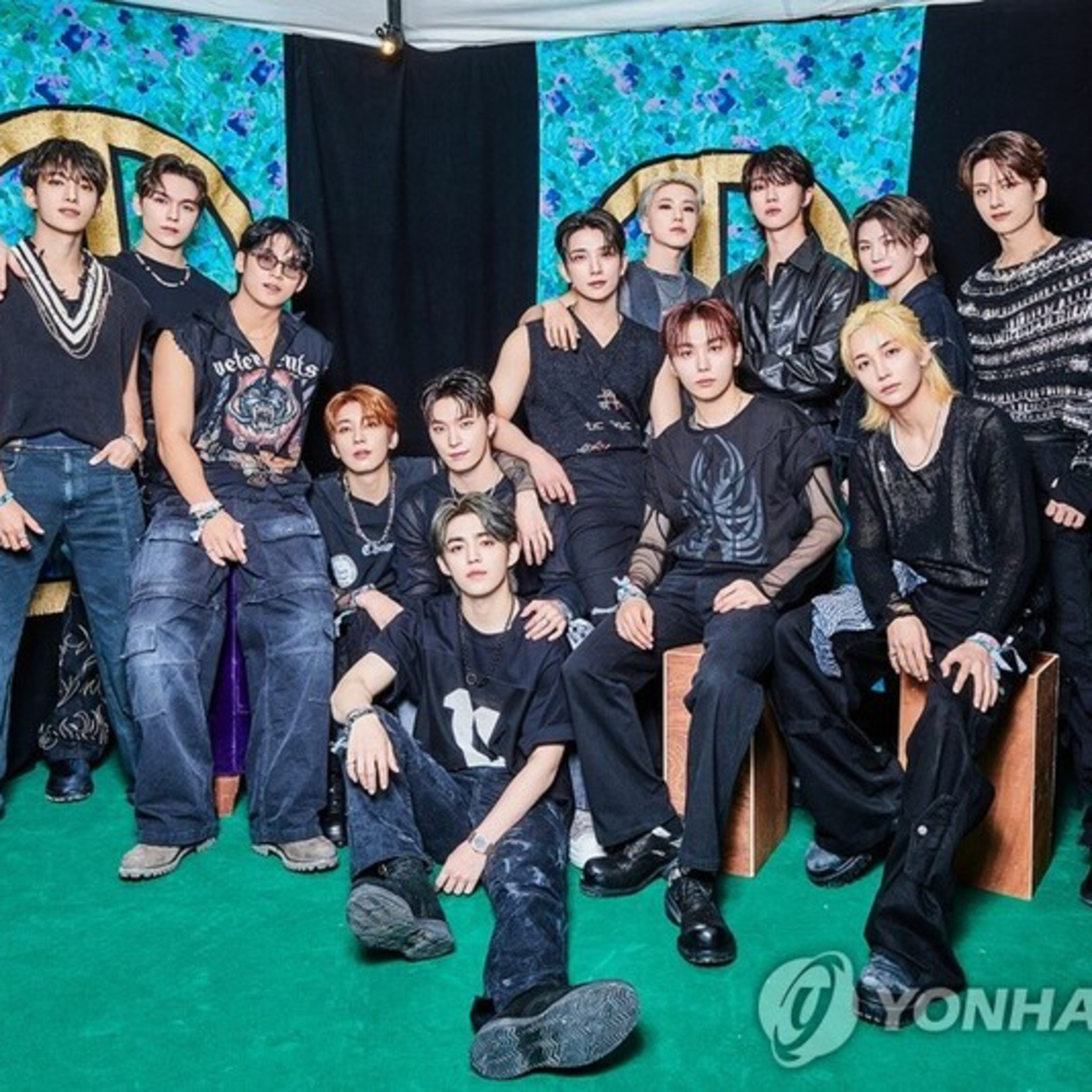 SEVENTEEN Kpop Boy Band Forever