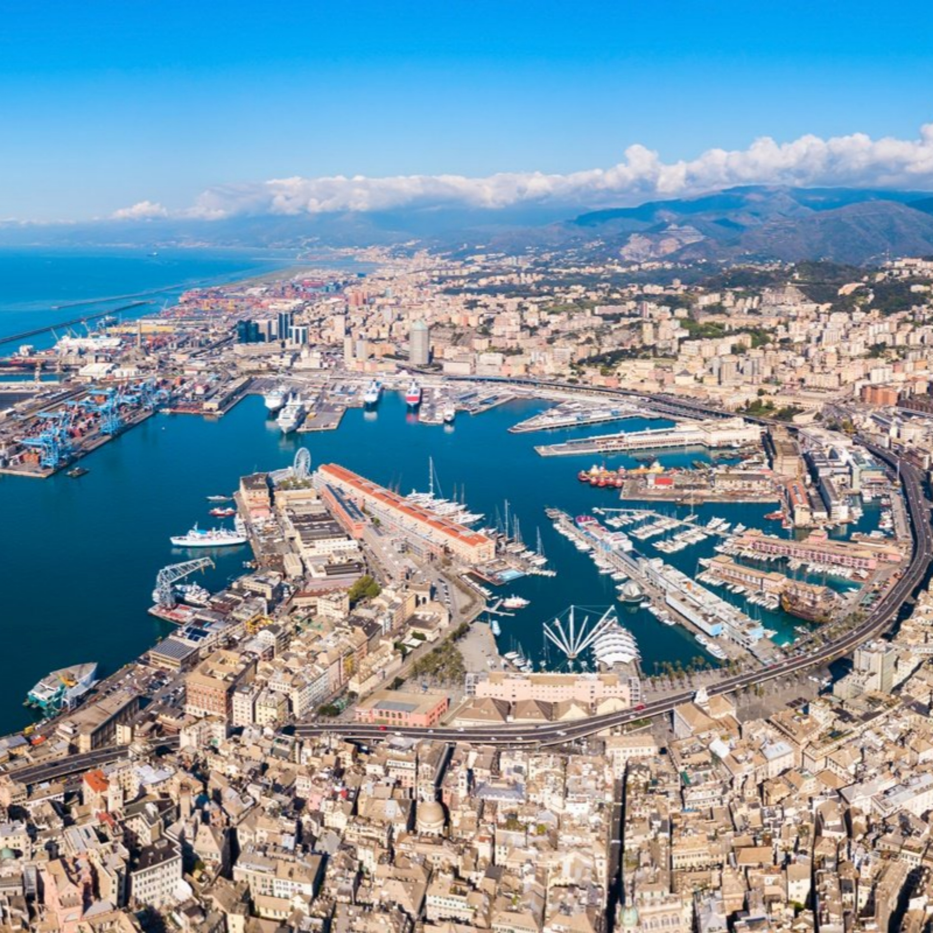 Visita con audioguida a Genova (ITA) cover art