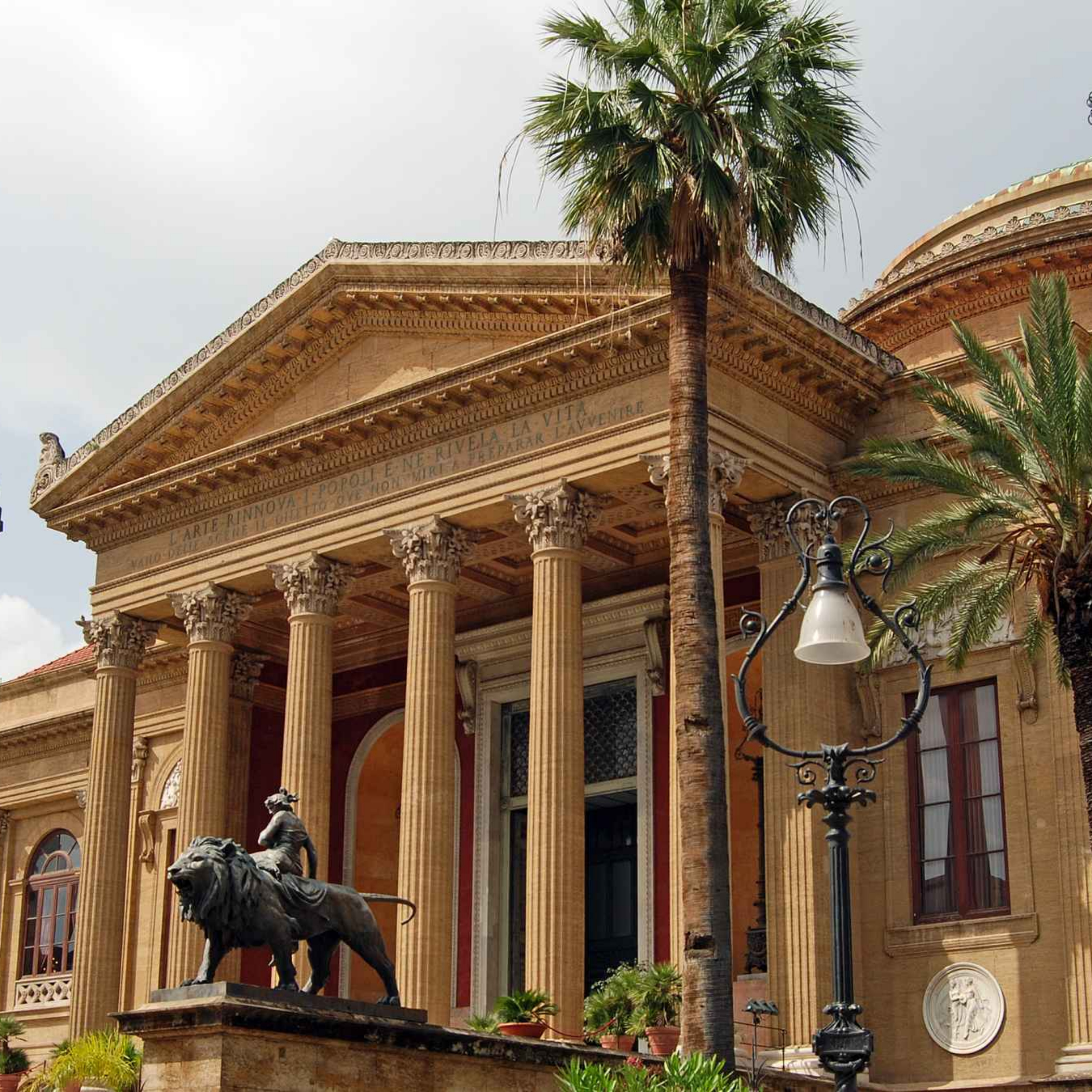 Audio guided tour of Palermo cover art