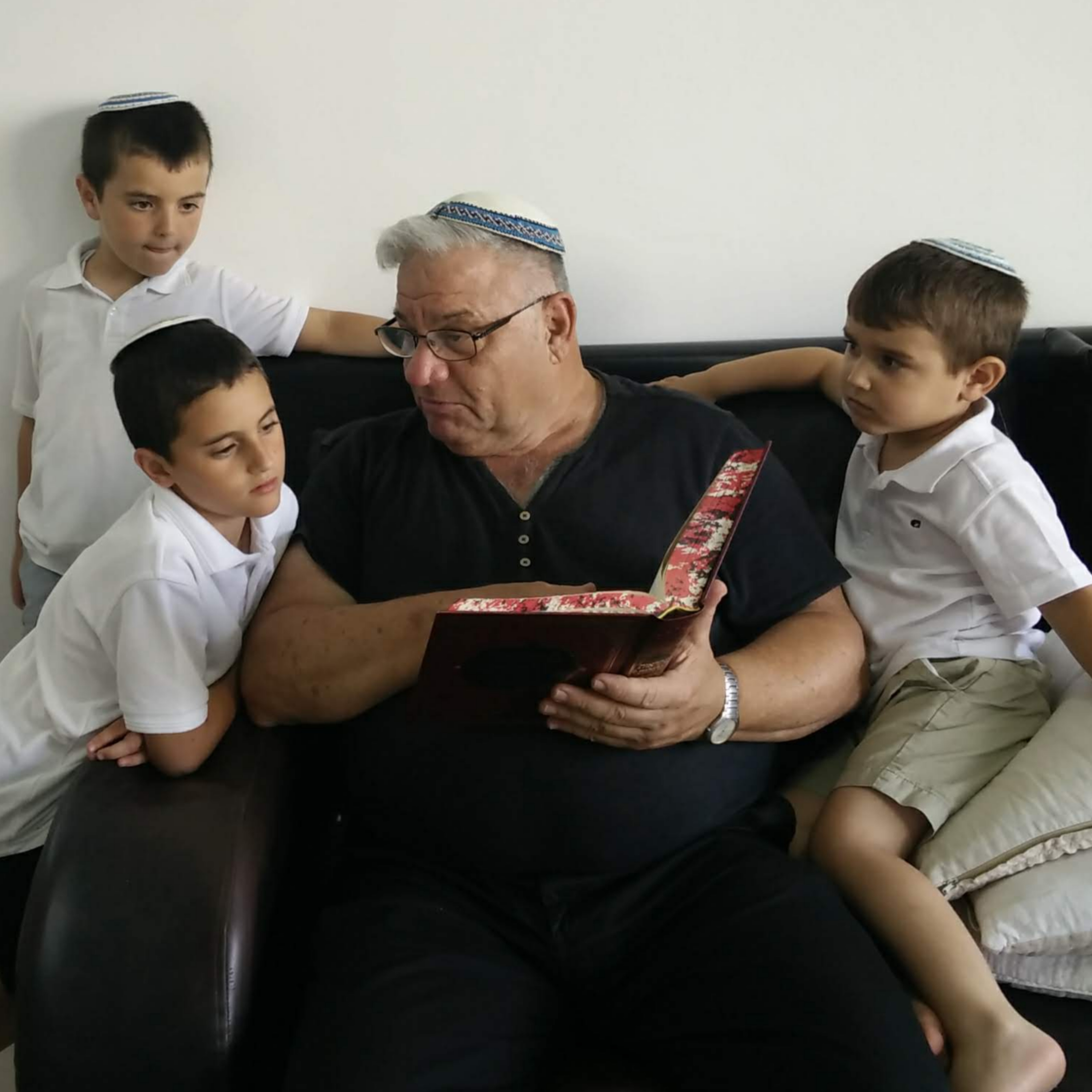 הברקאי השבועי cover art