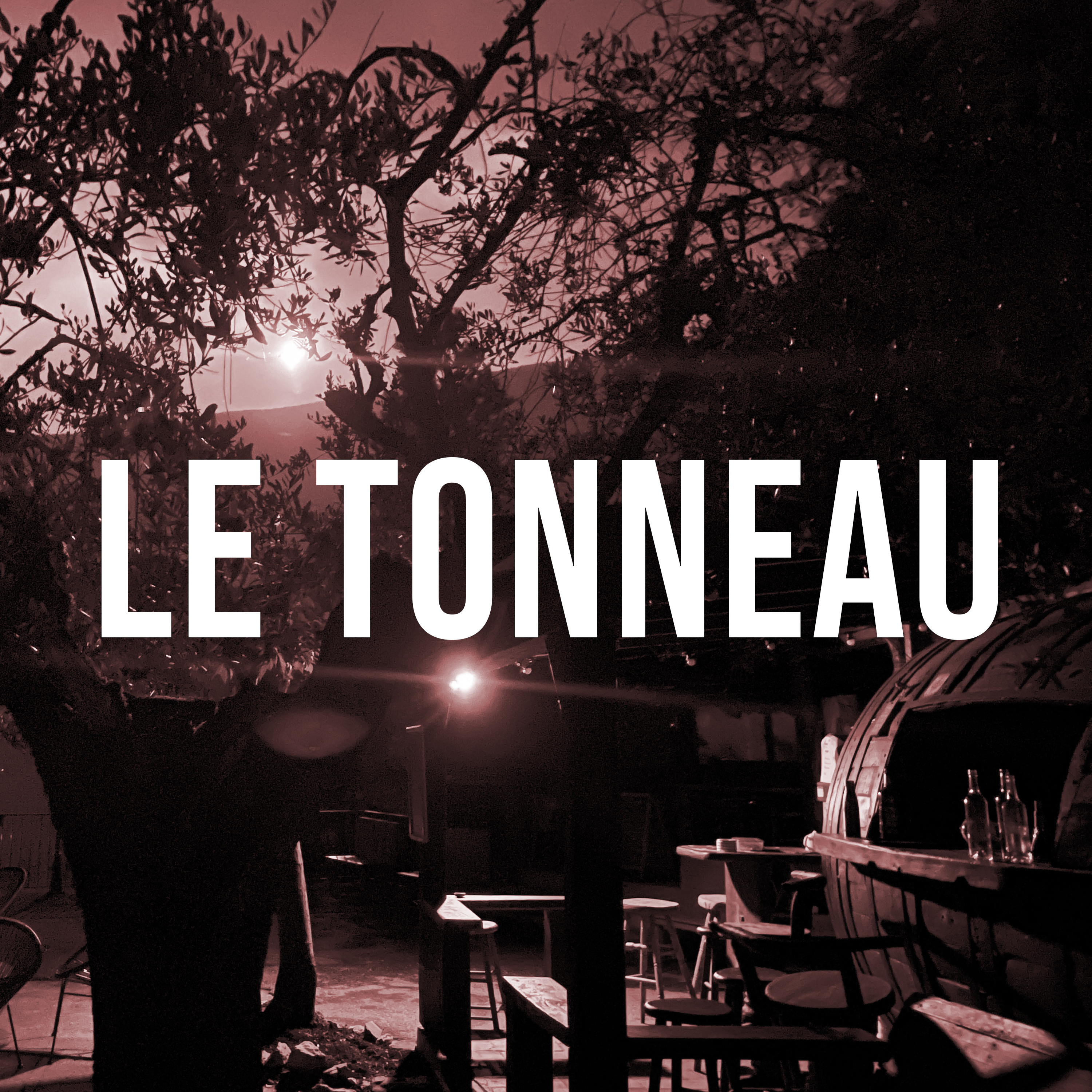 LE TONNEAU podcast artwork