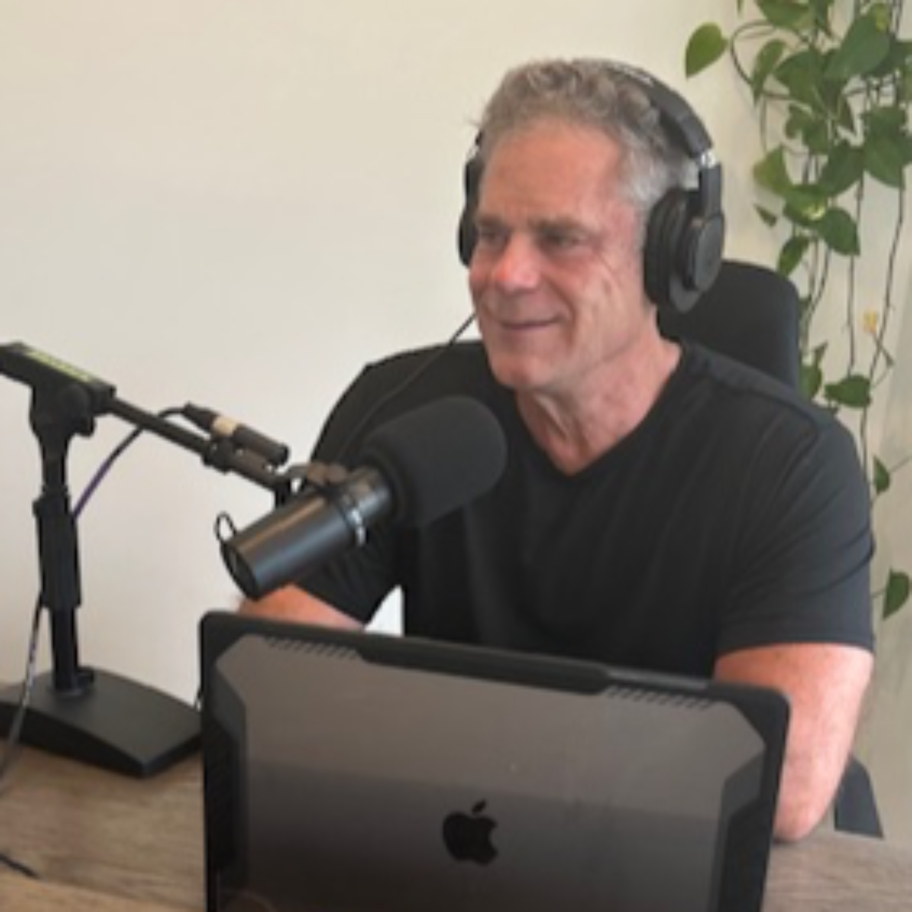 The Attachment Trap: From Chaos to Calm: Dating, Attachment and Real Love.