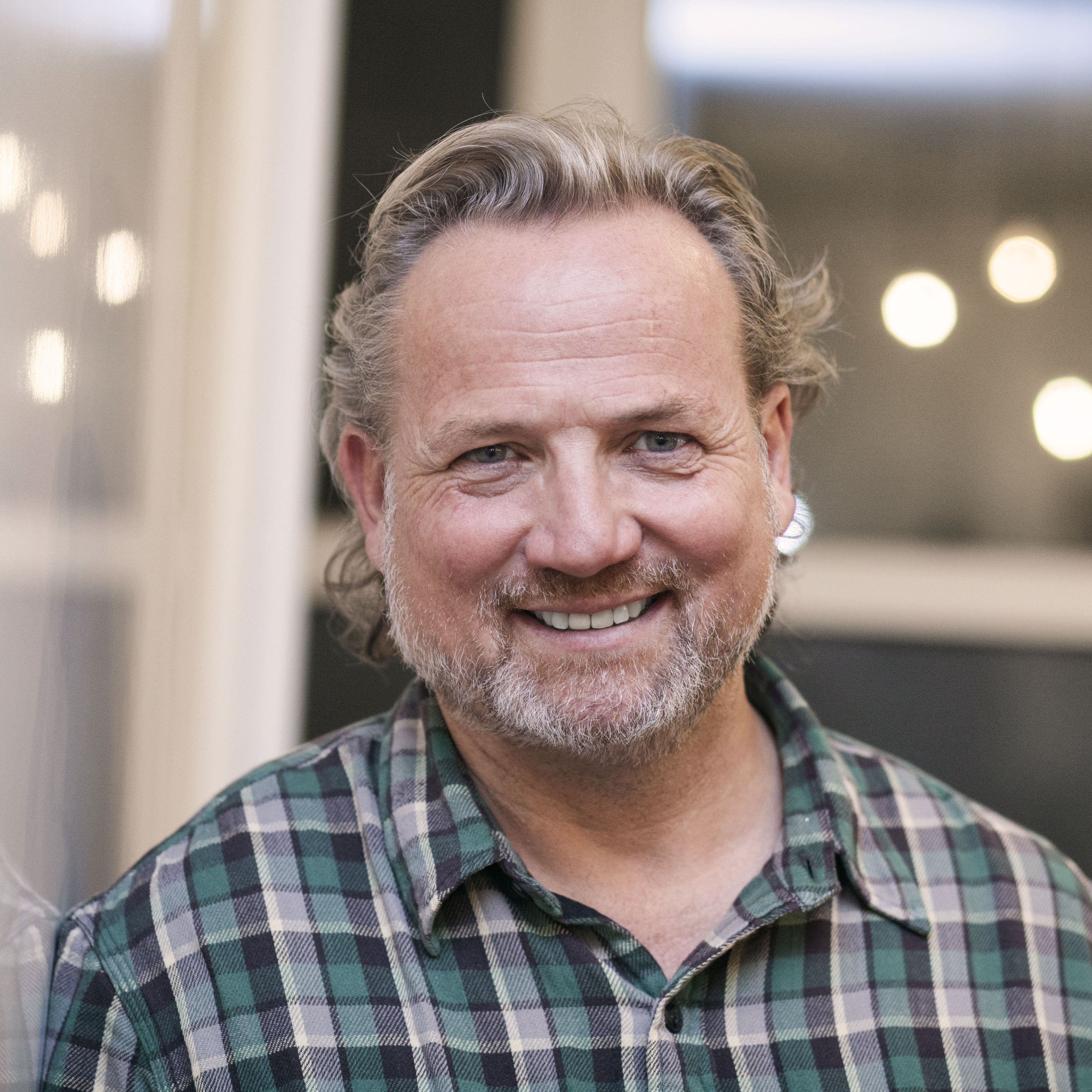 HR unplugged – echte Stimmen, echte Themen: Workation & Dienstreisen – Compliance einfach automatisieren.