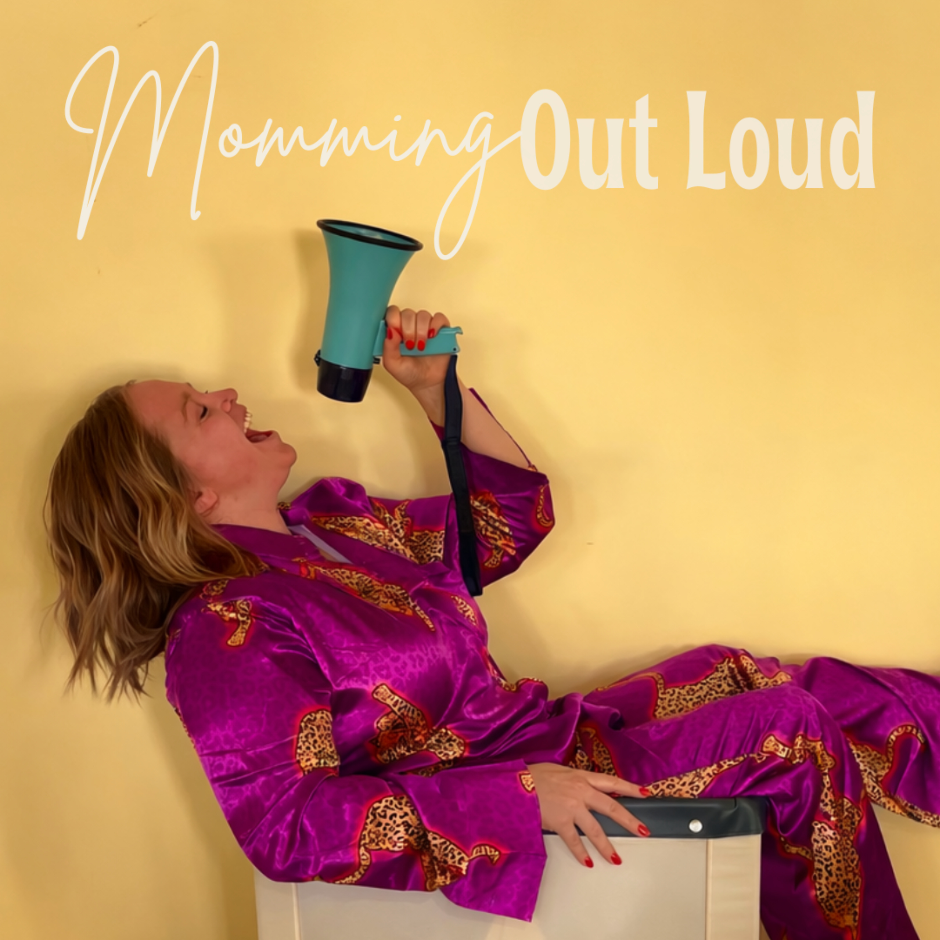 Momming Out Loud podcast artwork