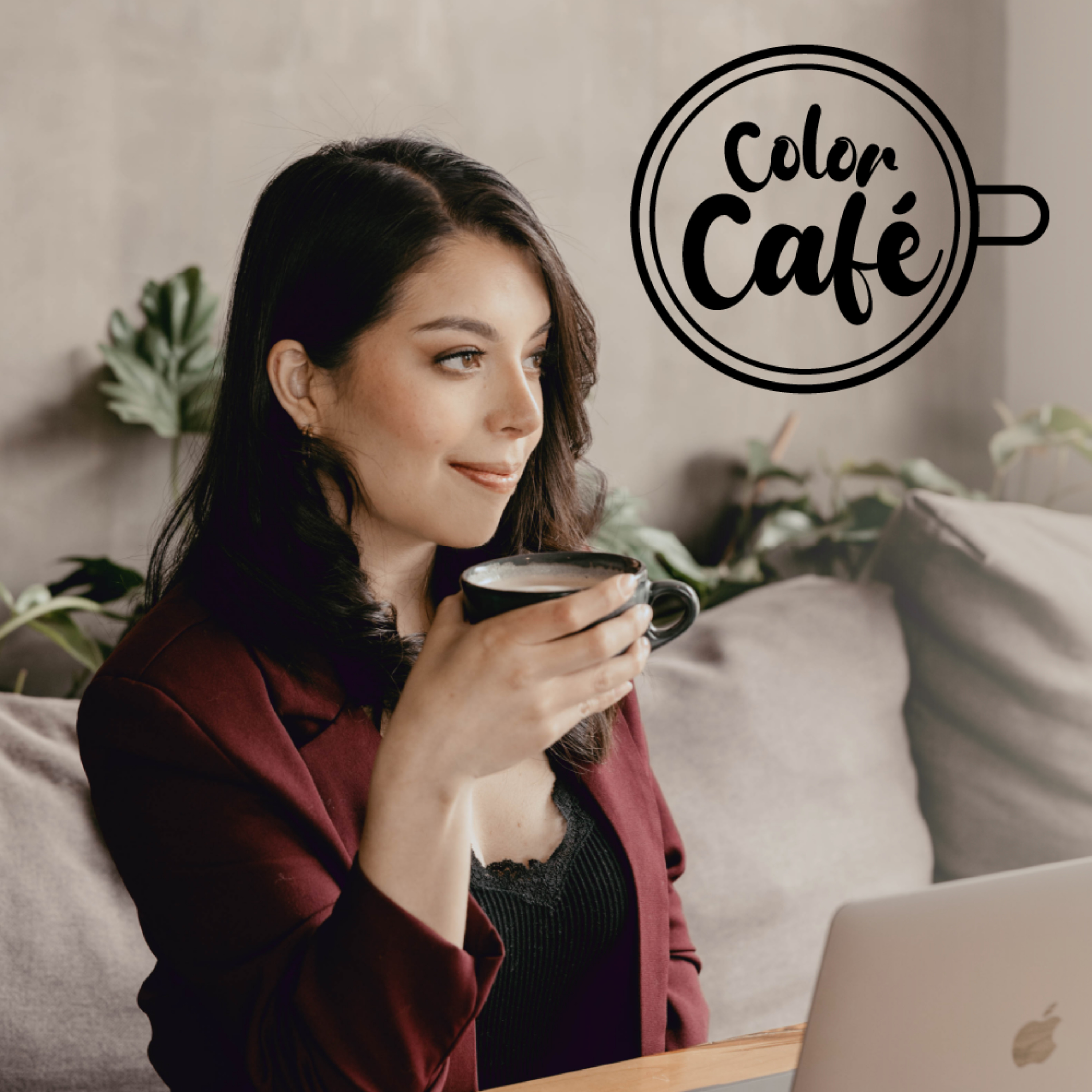 Color Café con Karla Pastrana